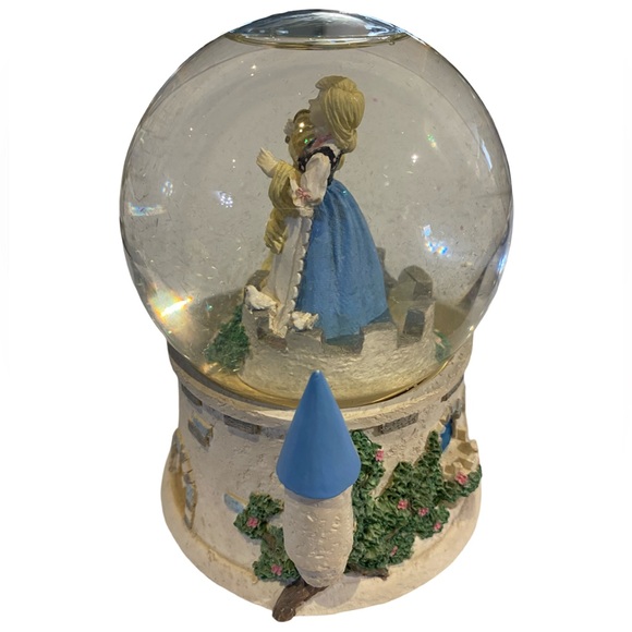 MUSICAL WATER GLOBE RAPUNZEL / ASHTON DRAKE DIANNA EFFNER "Rapunzel”/Snow Globe - Picture 3 of 5